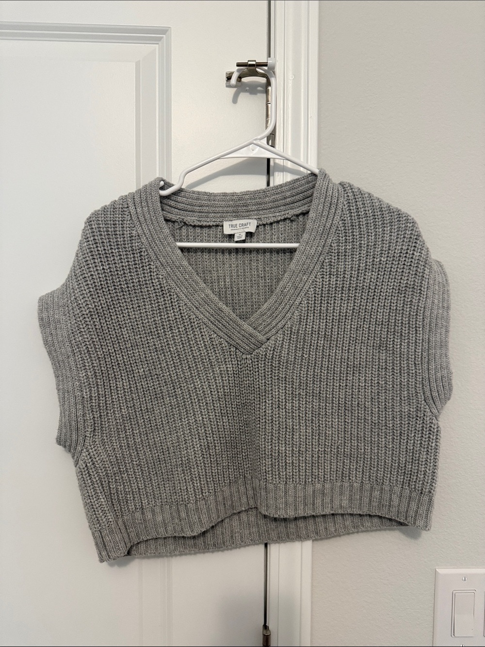 True Craft Gray Ribbed V-Neck Sweater Cropped Vest